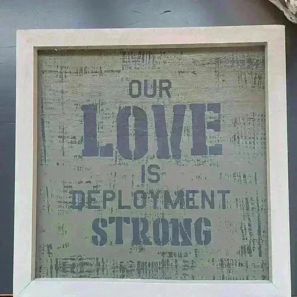 Deployment sign - Picture 1 of 1